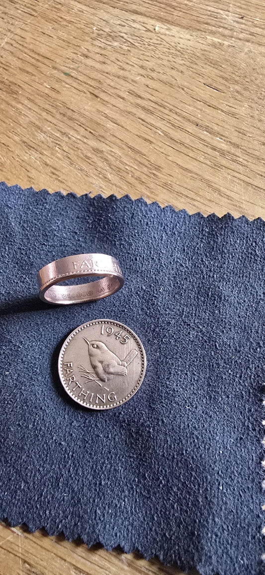 1943 Bronze Farthing Coin Ring size M